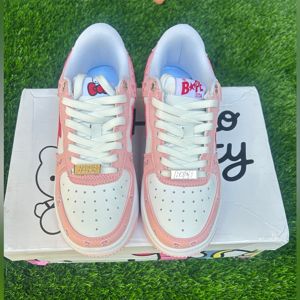 Stylish Kids Sneakers with Red and Pink Accents - Picture 5 of 5